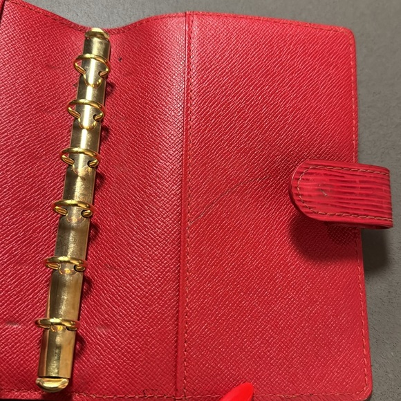 Louis Vuitton Pre loved Red Epi Leather Agenda in great condition, few spots. - Picture 5 of 8